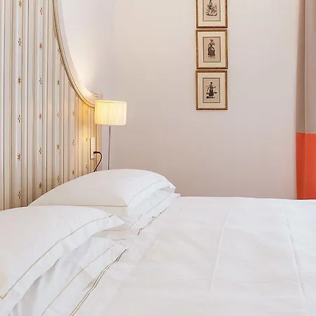 유니버설 테르메