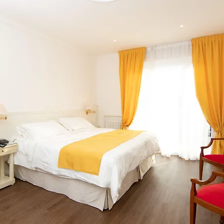 Otel Universal Terme