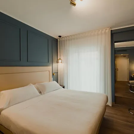 Universal Terme מלון