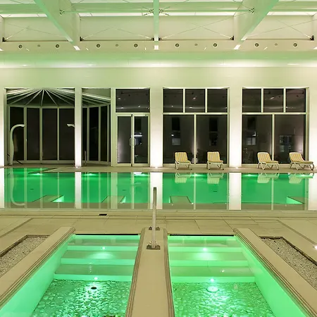 מלון Universal Terme 4*
