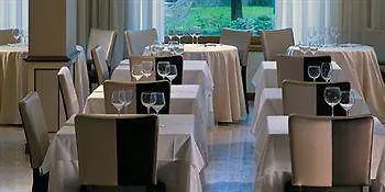 Universal Terme 4*