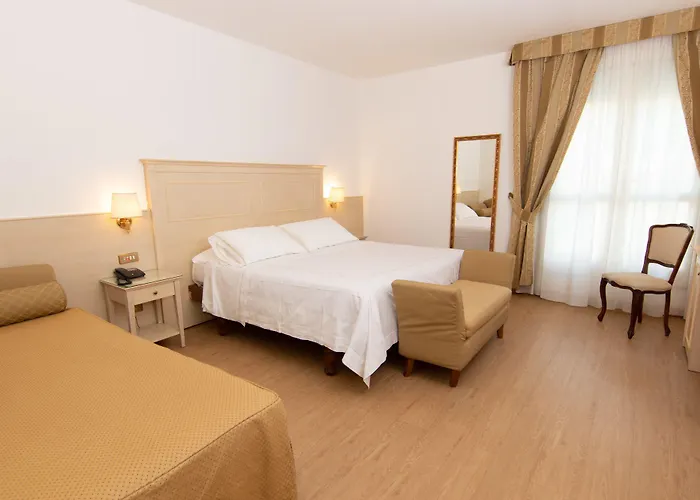 Universal Terme 4* אבנו טרמה