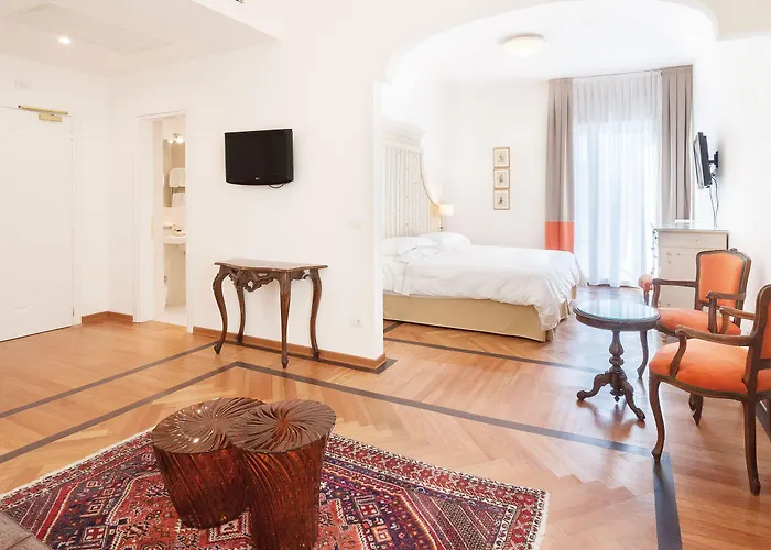 Universal Terme אבנו טרמה